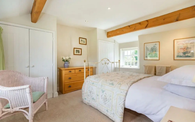 Bumble Cottage