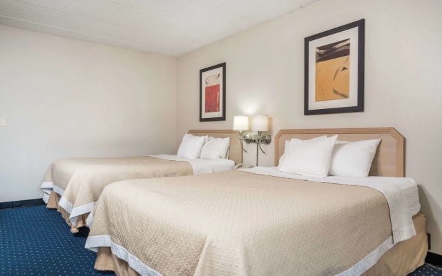 Отель Blue Way Inn La crosse Extended Stay