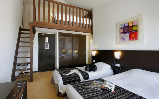 The Original City, Hotel Cap Maya, Palais des congrès