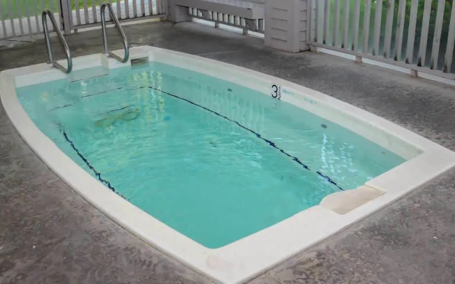 Snowcreek #630 - Near Lakes & Golf!