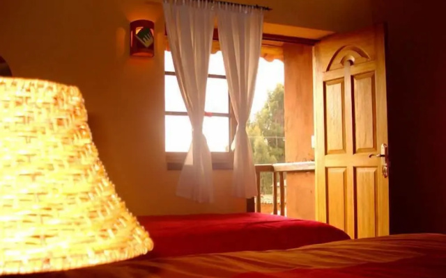 La Casa de Barro Lodge & Restaurant
