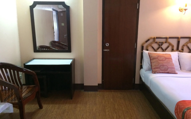 Lukmuang 2 Hotel