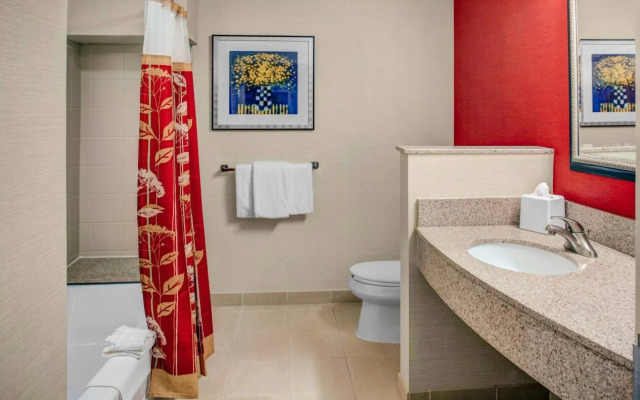 Courtyard by Marriott High Point