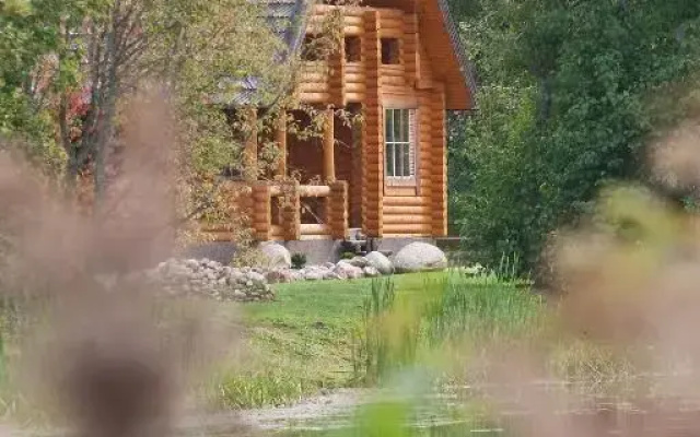 Lombi Holiday House