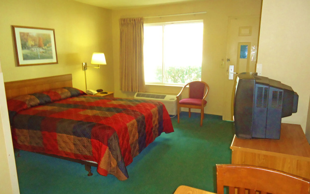 Suburban Studios Winston Salem-University Parkway