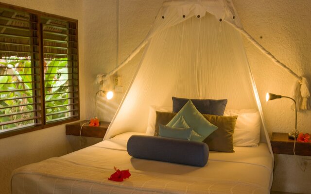 Breakas Beach Resort - Adults only in Port Vila, Vanuatu from 206$, photos, reviews - zenhotels.com guestroom