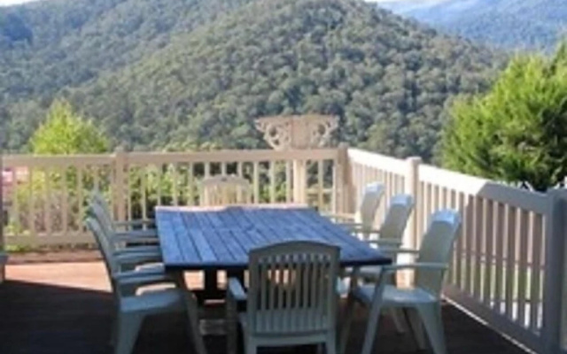 Alpine Stag Lodge House