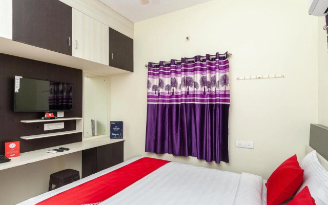 OYO 28658 The Swarg Residence