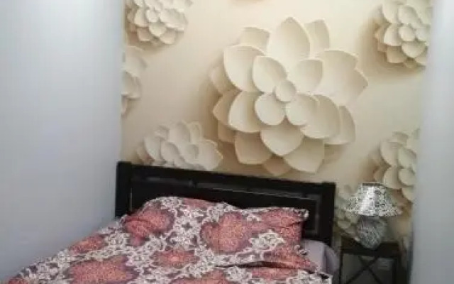 Apartment on Tytova 8