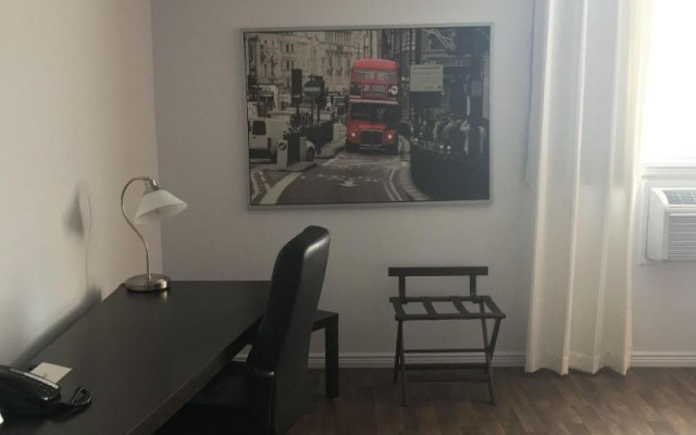 Hotel 1212
