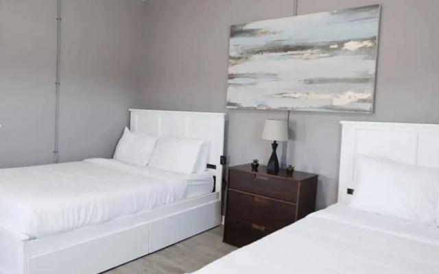 Whimsical 2BR 10-Mins to Nashville