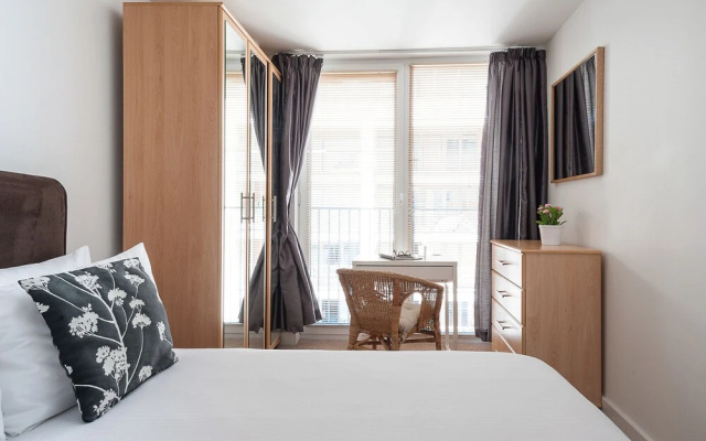 3BR Flat Near London City, With Stunning Views