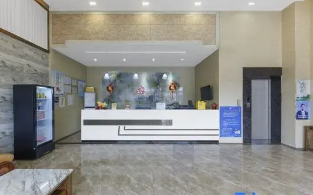 Otis Business Hotel