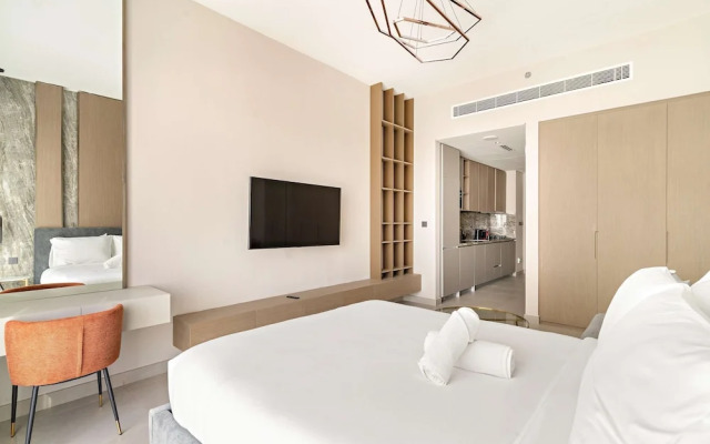 Modern Studio With Rooftop Pool and gym in JVC