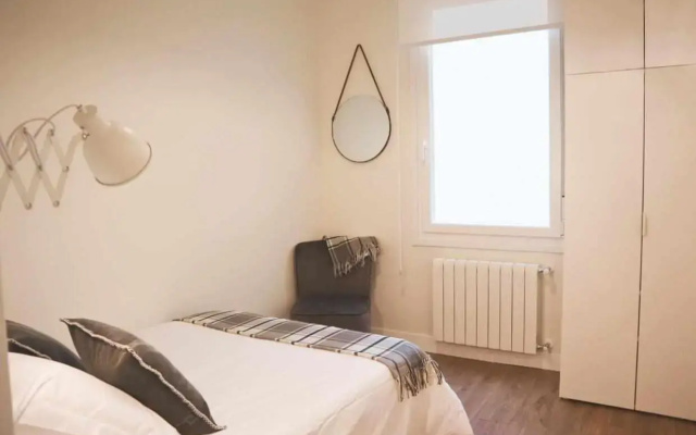 Homeloving apartment Bilbao centre with Parking space