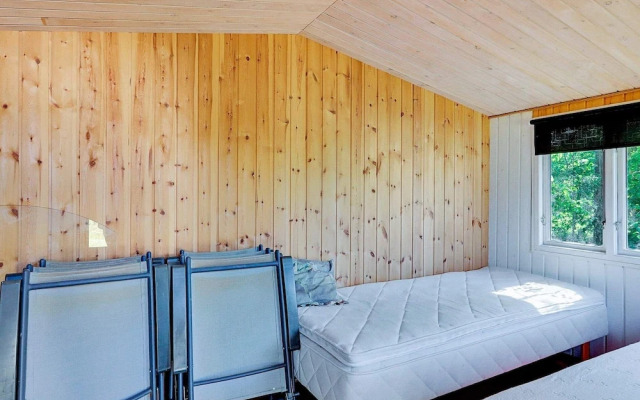 Serene Holiday Home in Hals near Sea