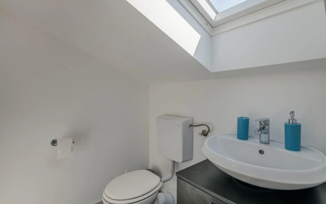 Awesome Home in Brzac With Wifi and 2 Bedrooms