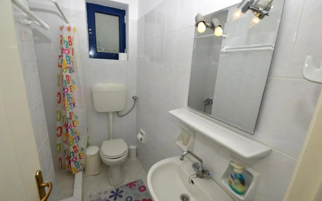 Yiannis Studios
