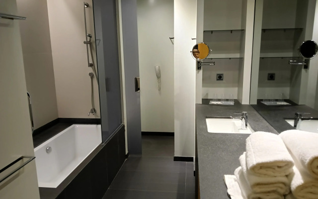 Blu Hotel Almansa