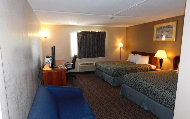 Days Inn by Wyndham West Branch Iowa City Area