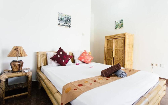 Lisa Gili Bungalow
