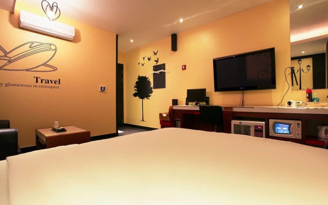 Wa Hotel