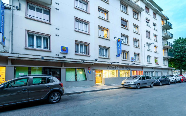 hotelImage