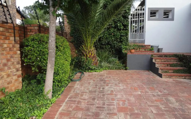 273 Rhino Retreat-Solar Backup (Adults Only)