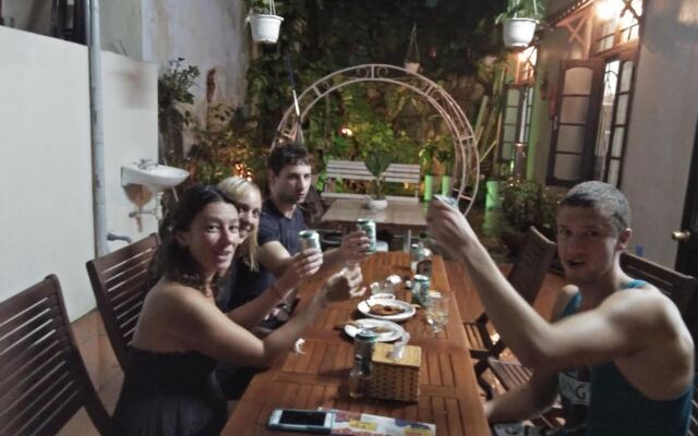 Отель Royal Homestay Вьетнам, Хойан - отзывы, цены и фото номеров - забронировать отель Royal Homestay онлайн питание