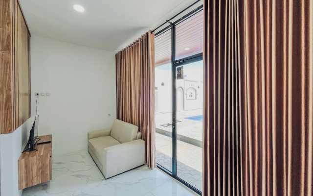 Elegant And Homey Studio Villa Timeless Sevilla