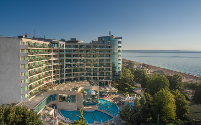 Marina Grand Beach Hotel All Inclusive вид на фасад