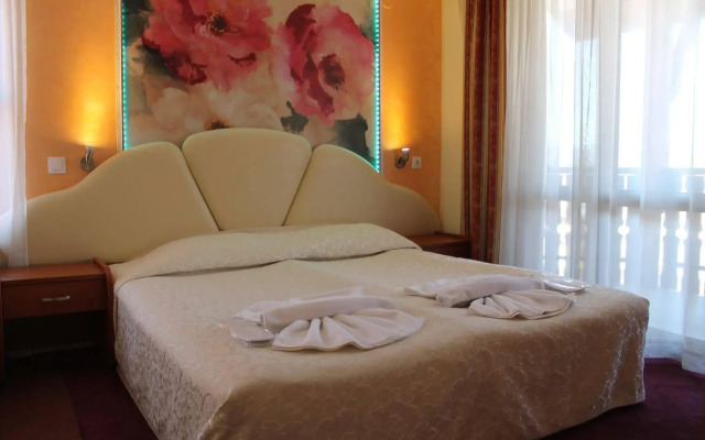 Elegant Hotel