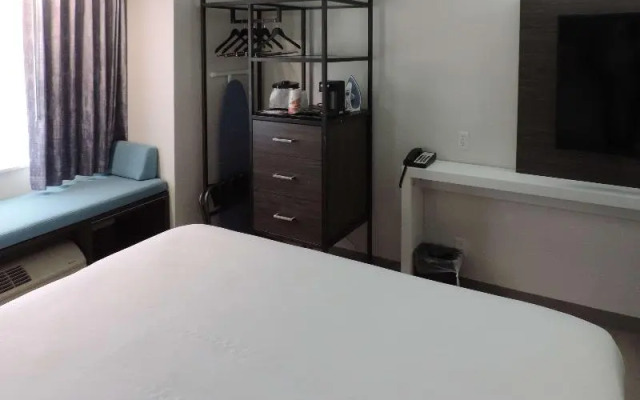 Rodeway Inn and Suites