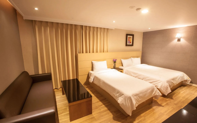 Pungnam Family Hotel