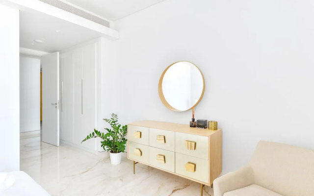 Contemporary 2 BR in Bluewaters Island