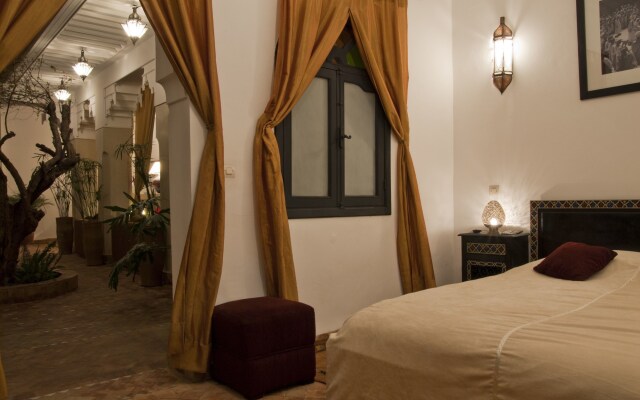 Отель Riad Dar Foundouk Марокко, Марракеш - отзывы, цены и фото номеров - забронировать отель Riad Dar Foundouk онлайн вид на фасад