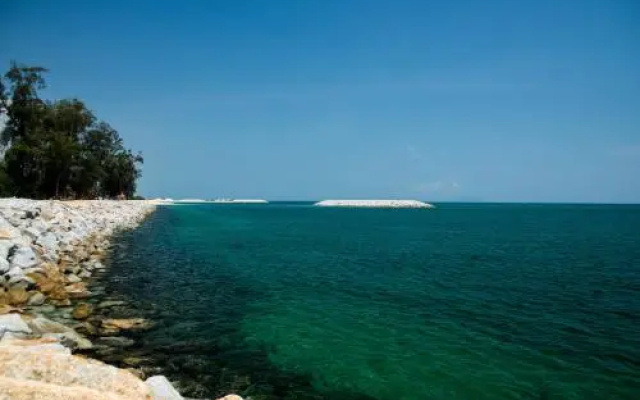 Beachland Guesthouse