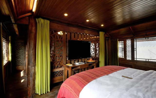 Blossom Hill Inn - Weavingland