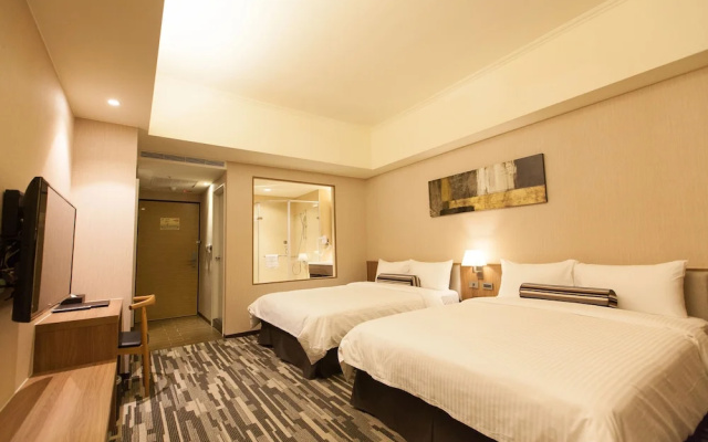 F Hotel Chipen