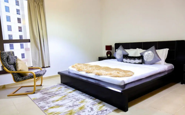 Spacious 1 Bedroom Apartment in Murjan 1