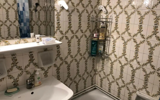 Metaxourgio spacious two bedroom apartment