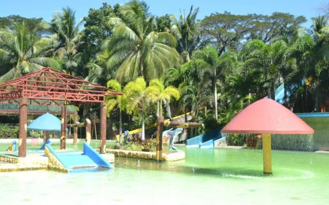 Anne Raquels Hillside Resort and Hotel