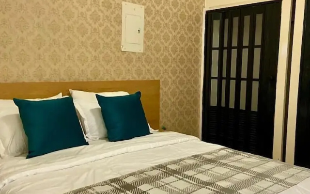 Botanic Garden Hostal