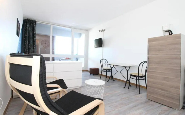 Appartement Balaruc-les-Bains, 1 pièce, 2 personnes - FR-1-553-83