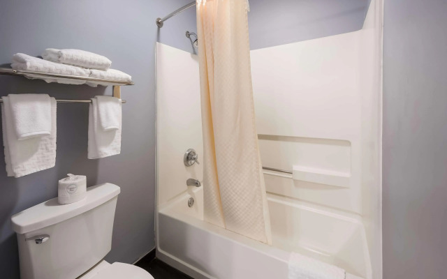 Best Western Riverside Inn