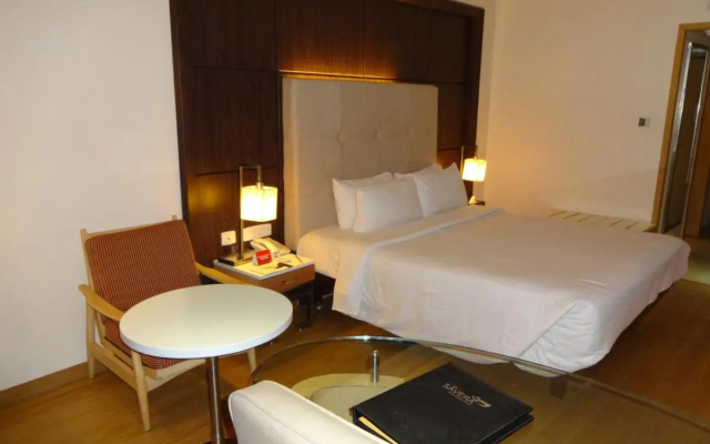 Hotel Savera