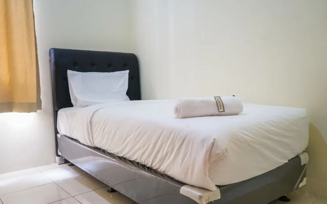 Minimalist 2BR Mediterania Marina Residences By Travelio