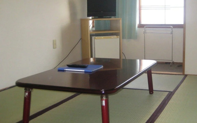 Showa Shinzan Youth Hostel