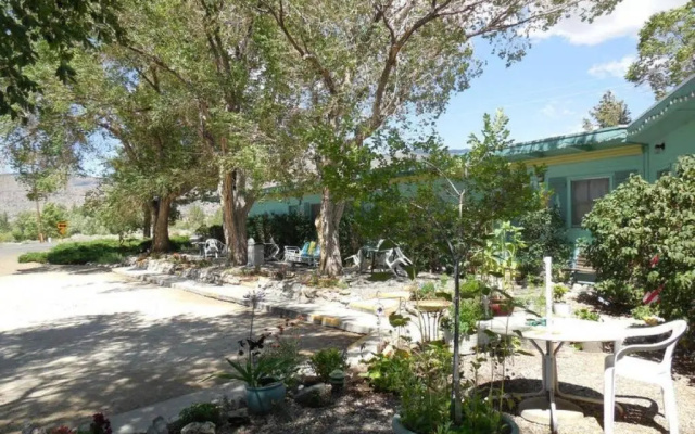 West Walker Motel
