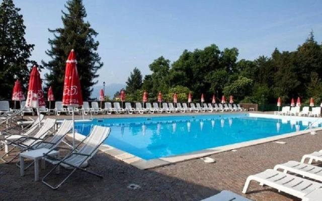 Grazia Apartment in Residence With Terrace and Pool in Ghiffa